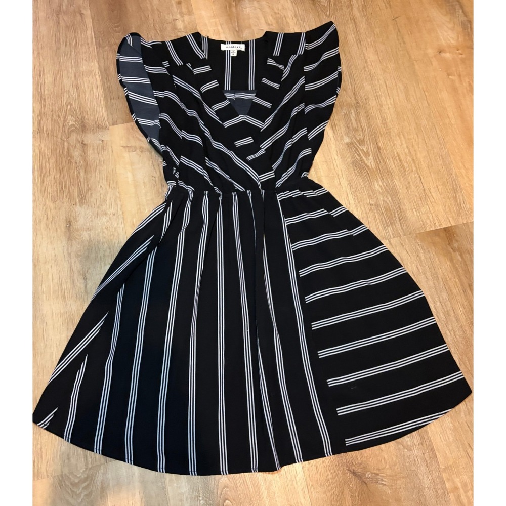 Monteau Size S Stripped Flutter Sleeve Woman's Black/White Dress